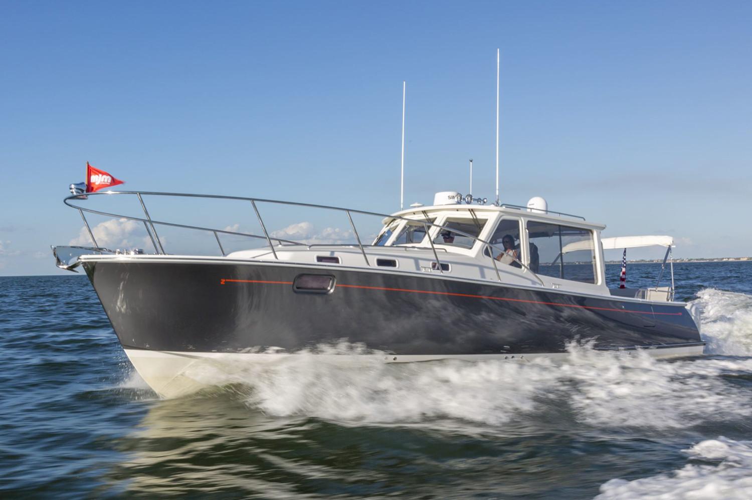 MJM Yachts Boat image