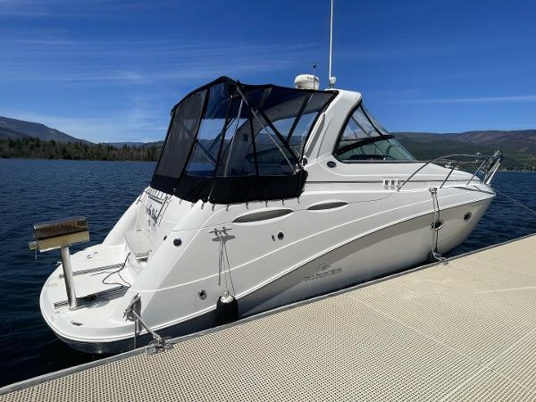 2007 Rinker 350 Express Cruiser