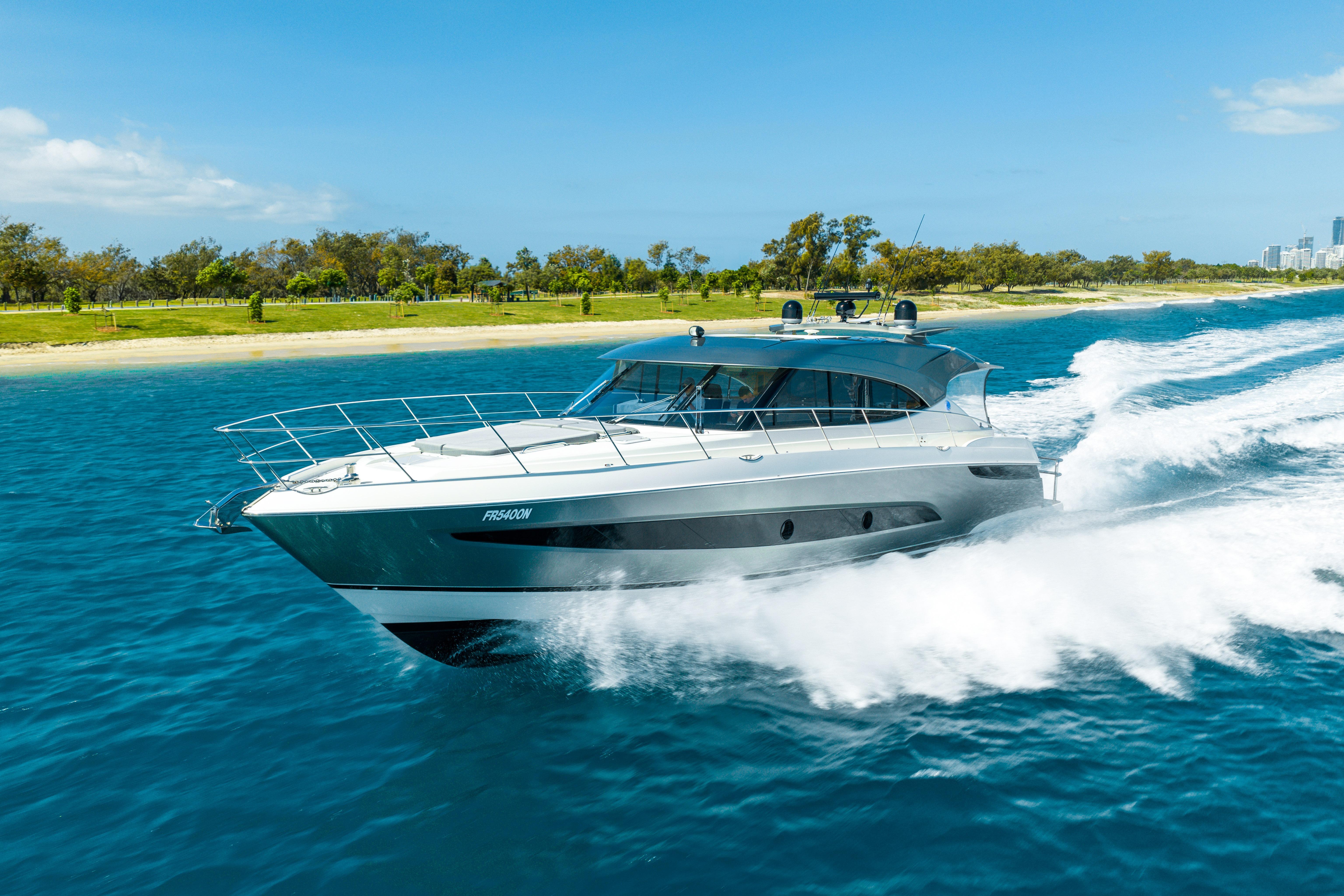 2023 Riviera 5400 Sport Yacht Platinum Edition