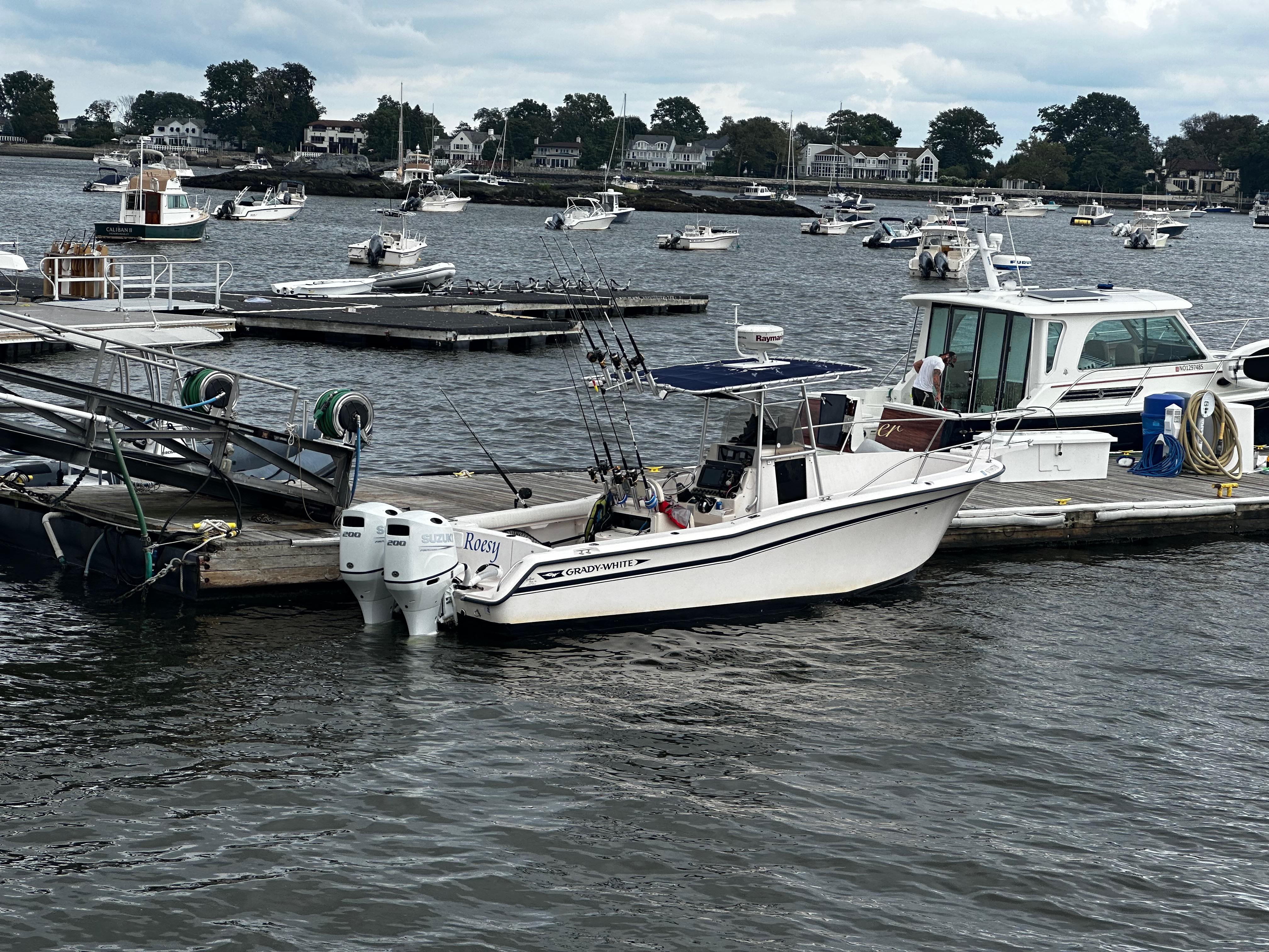 Grady-White Chase 26 CC