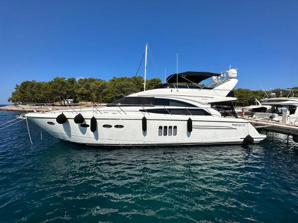 2010 Princess 62