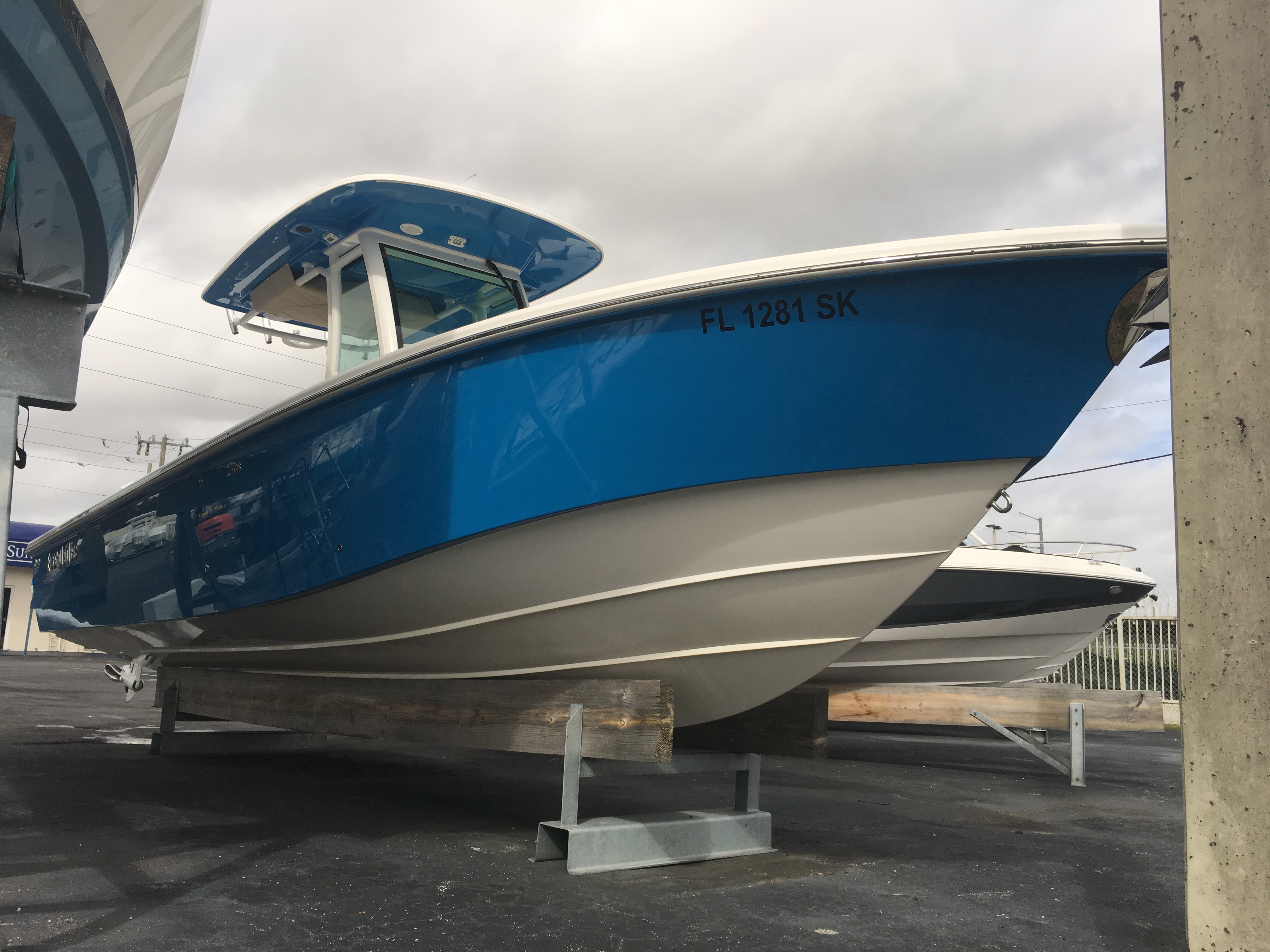 Everglades Boats 273 Cc boats for sale