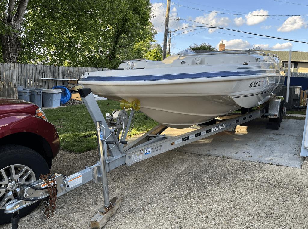 Hurricane Fun Deck 232 GS