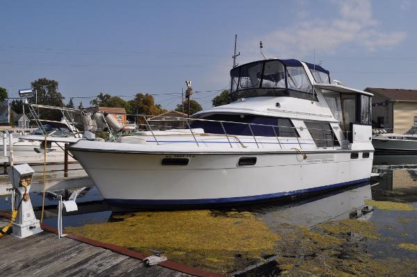 Carver 4207 Aft Cabin Motoryacht boats for sale - boats.com