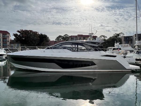 Azimut 51 ATLANTIS COUPE 2019 Azimut 51 ATLANTIS COUPE yacht docked in a marina.