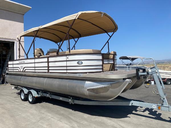 Veranda VF25F2 2019 Veranda VF25F2 pontoon boat on trailer with canopy in sunny outdoor setting.