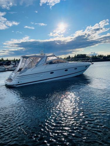 2002 Princess V42