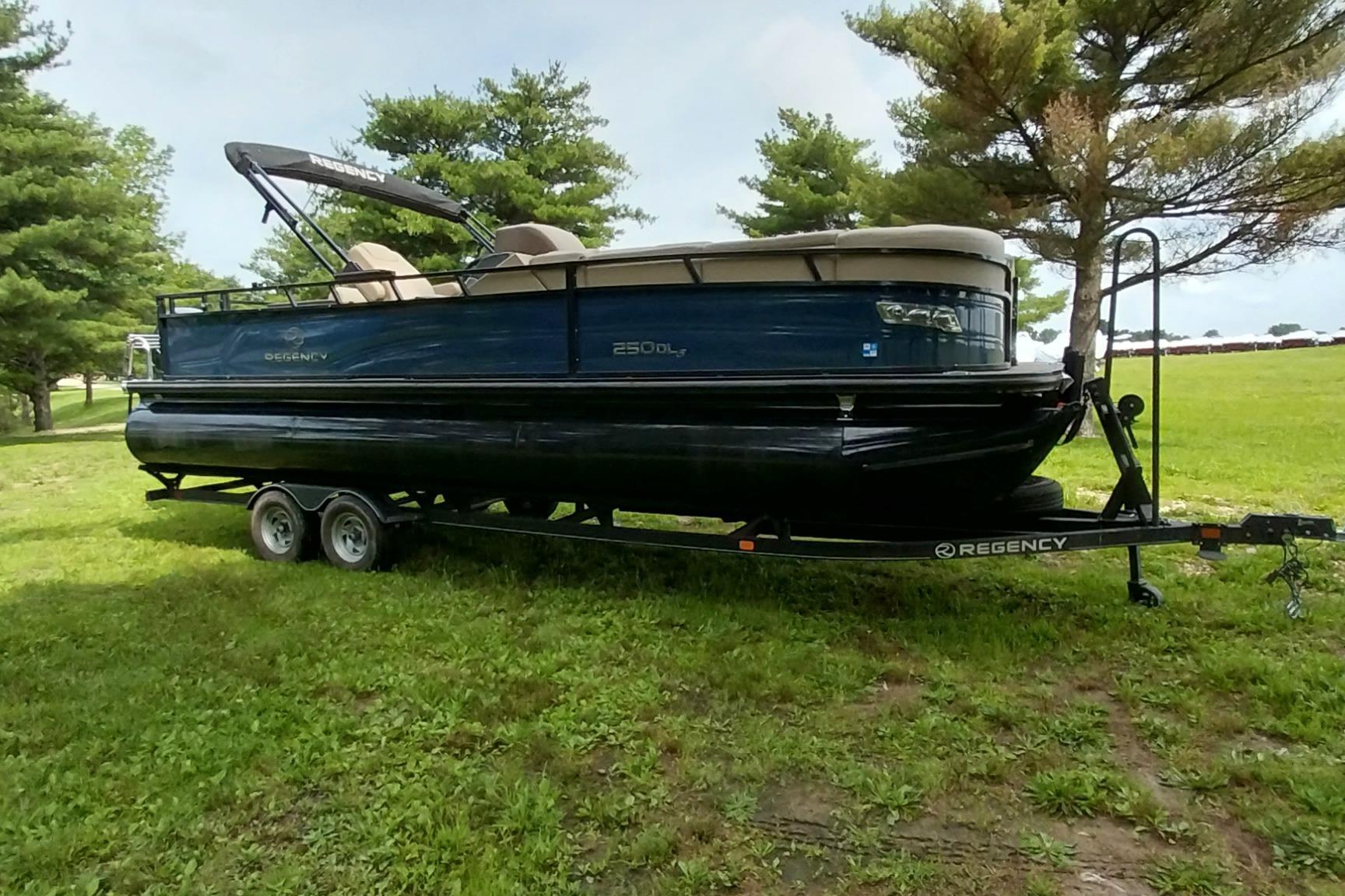 2022 Regency 250 DL3