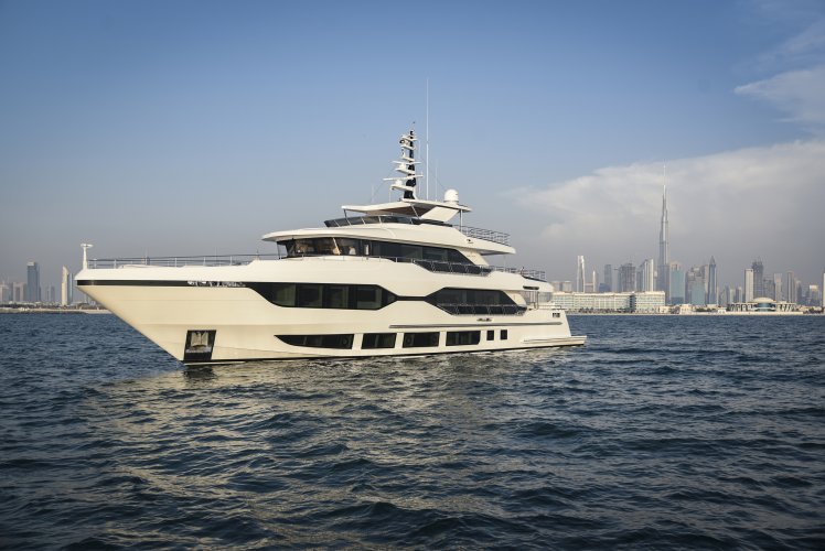 Majesty 120