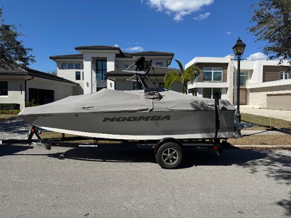 2018 Moomba Helix