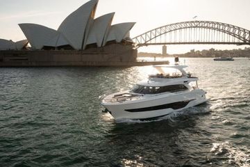2023 Majesty 72