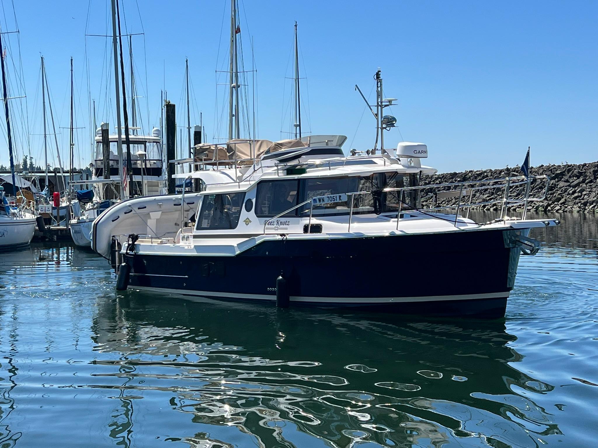 Ranger Tugs R-29 CB