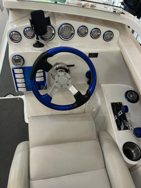 2008 Advantage 29 X Flight