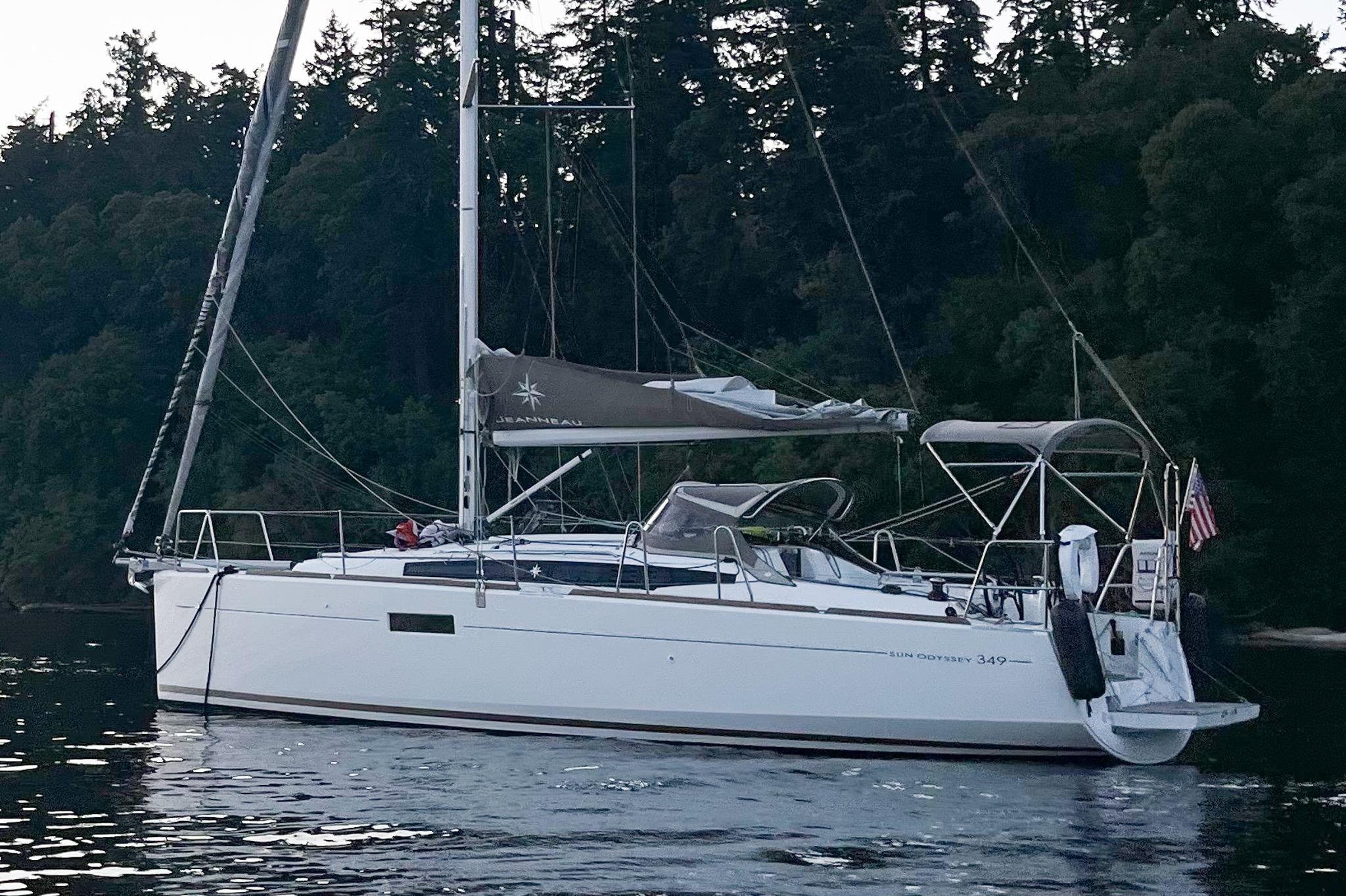 2016 Jeanneau Sun Odyssey 349