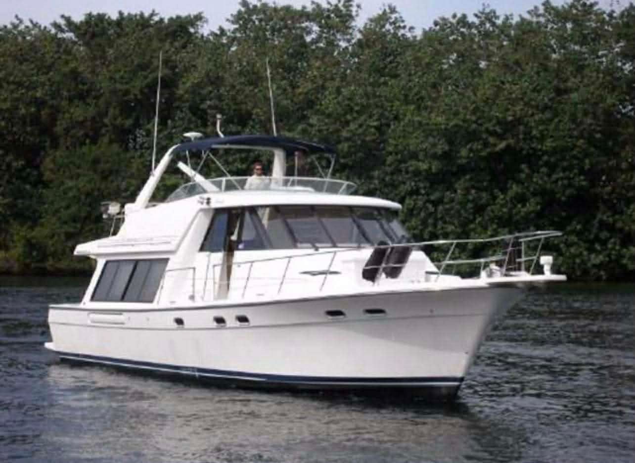 2000 Bayliner 4788 Pilot House Motoryacht