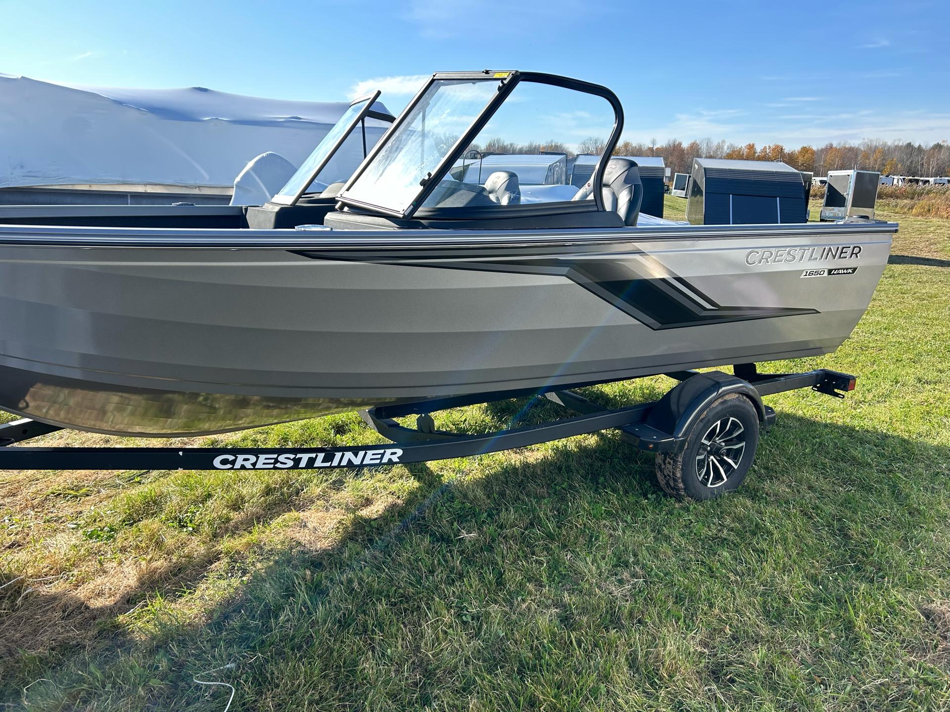 Crestliner 1650 Hawk WT Jumpseat