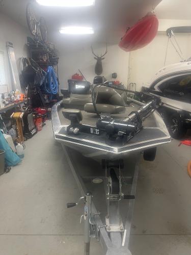Tracker Pro Team 175