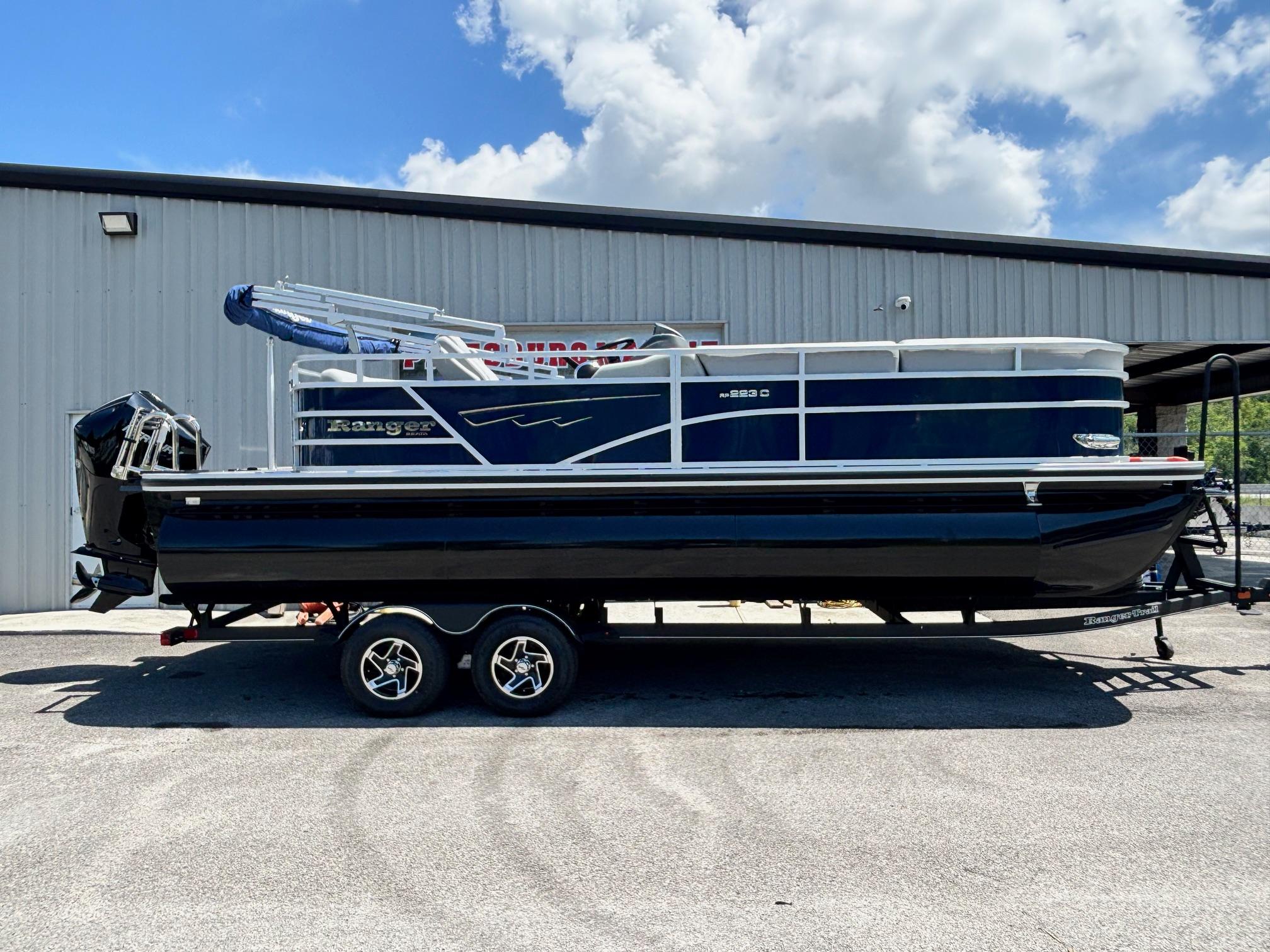 2025 Ranger Reata 223C