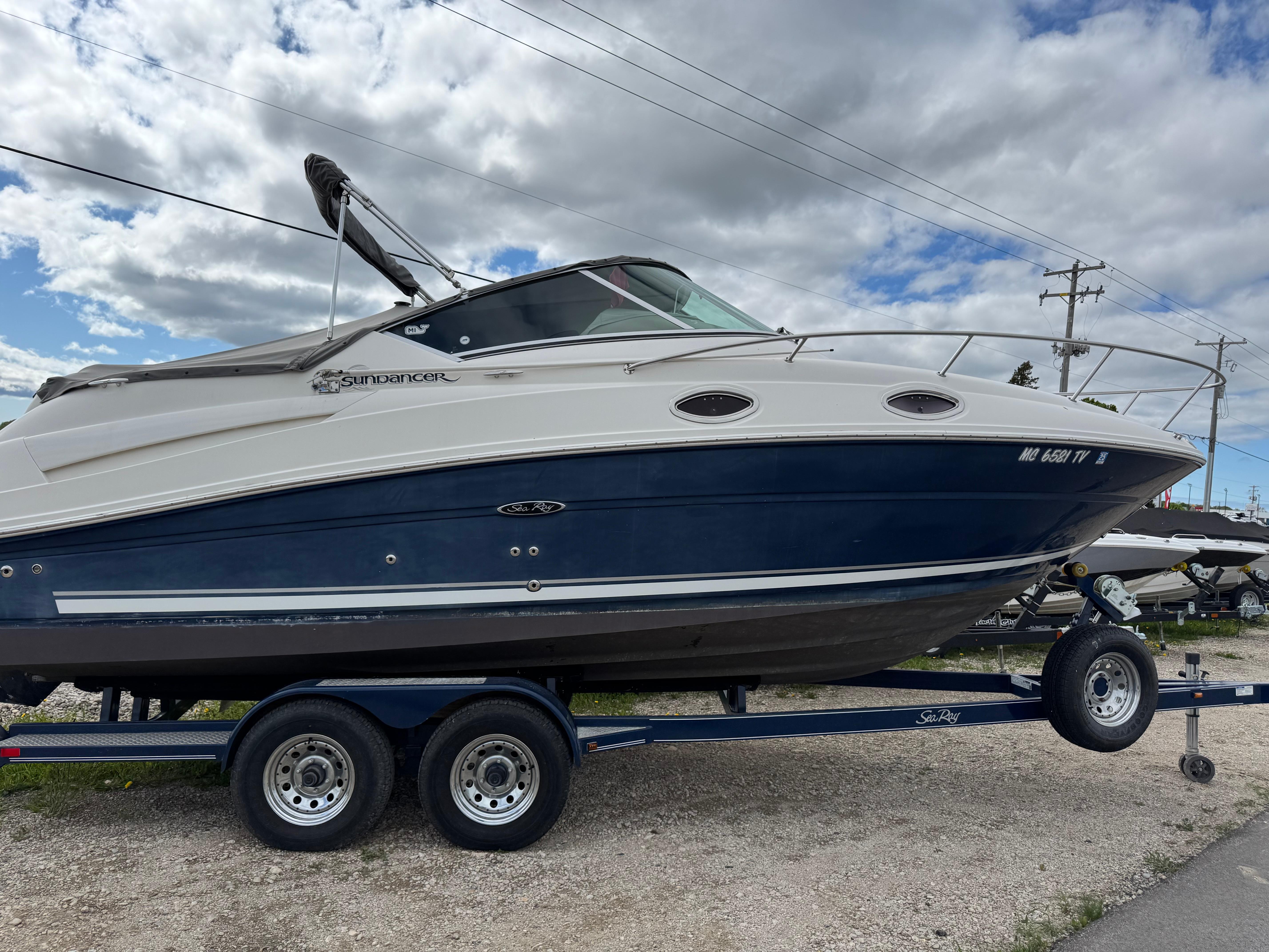 Sea Ray 240 Sundancer