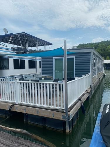 2019 Lift Slip House