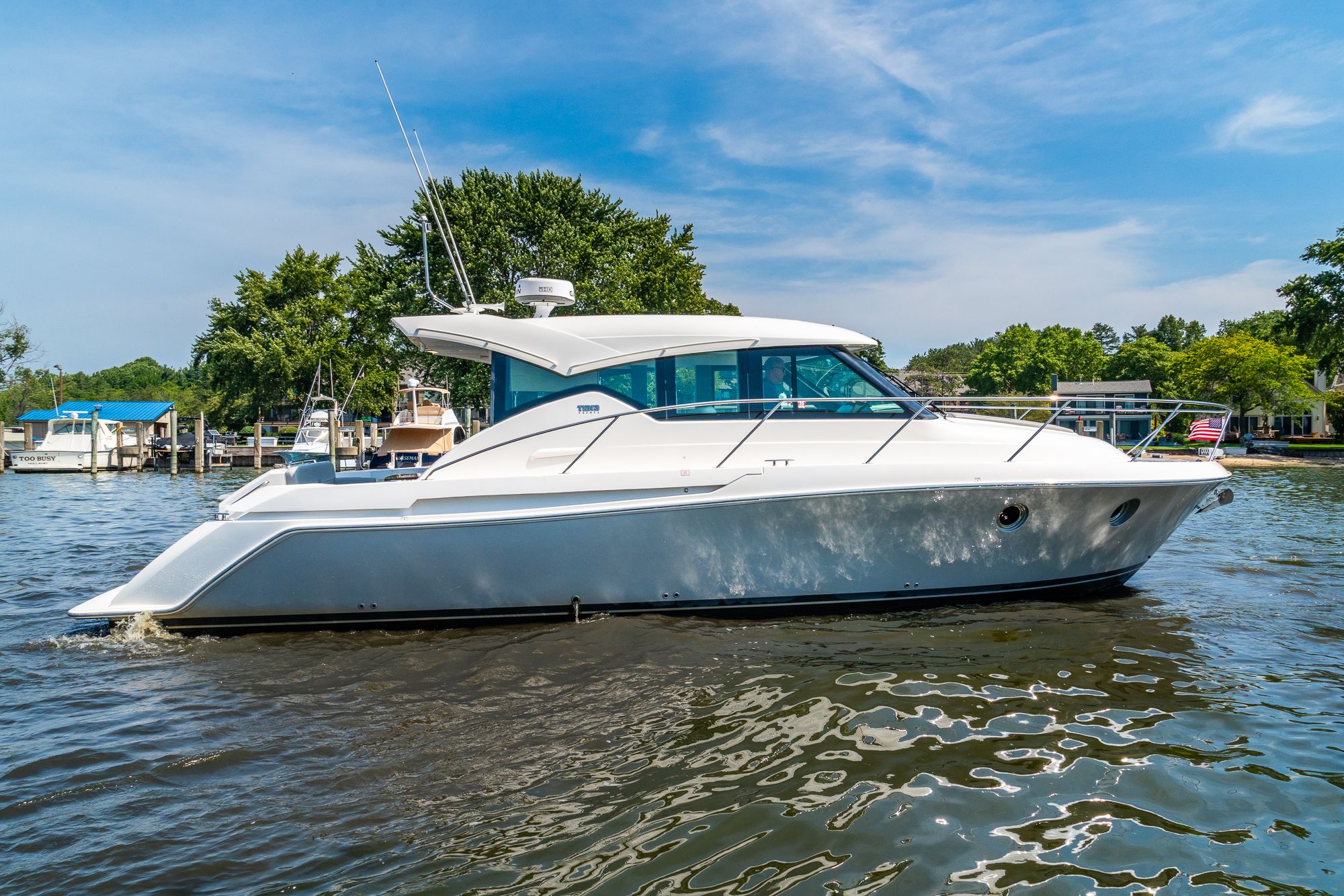 Tiara Yachts C39