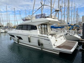 2015 Prestige 420 Fly