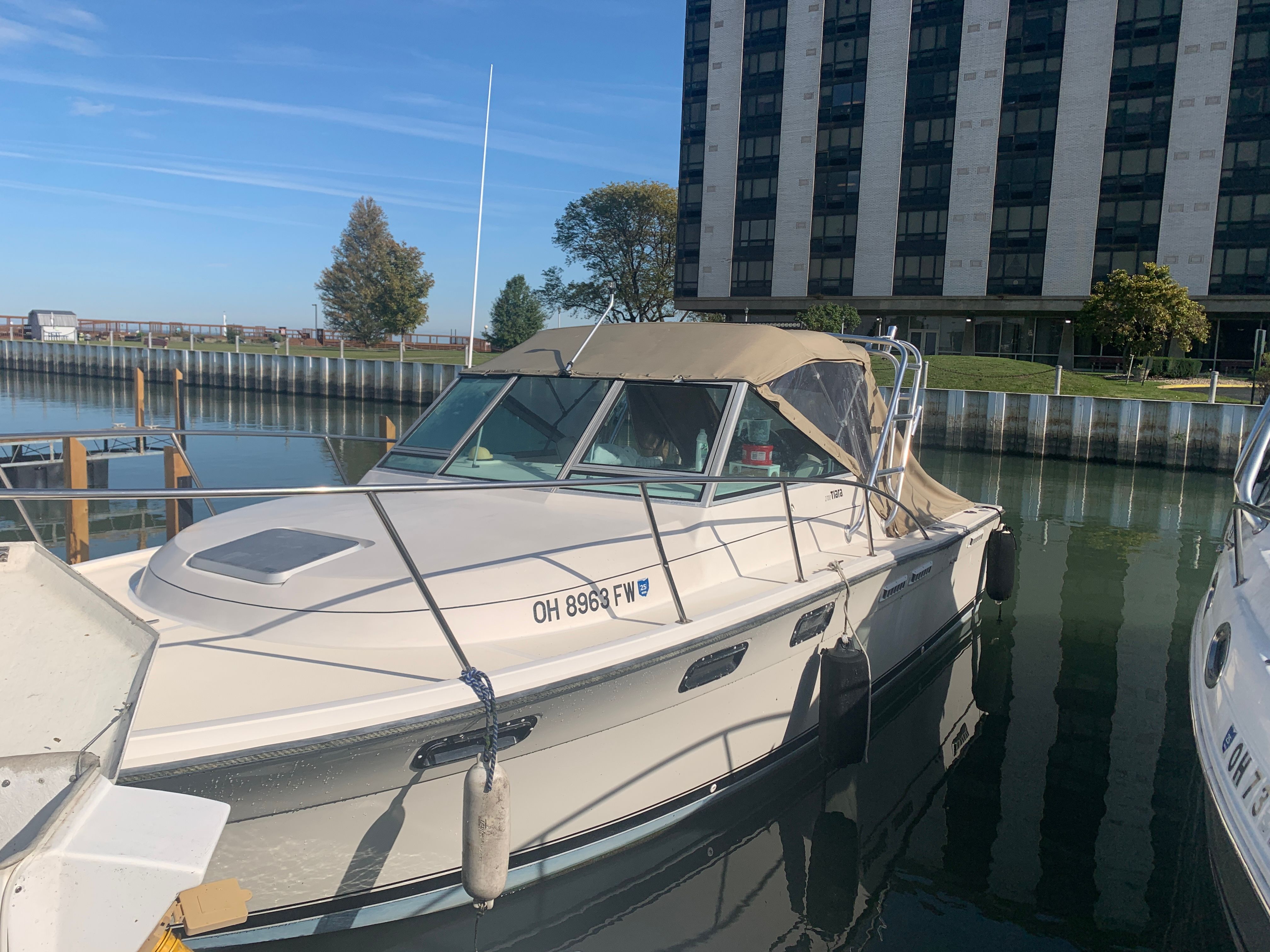 Tiara Yachts 2700