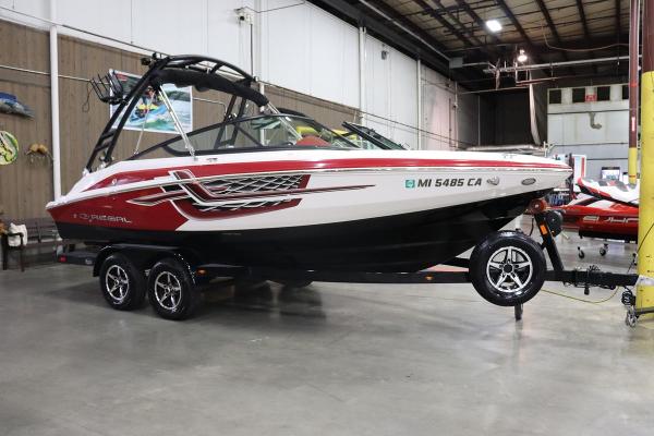 2017 Regal 2000 ESX Bowrider