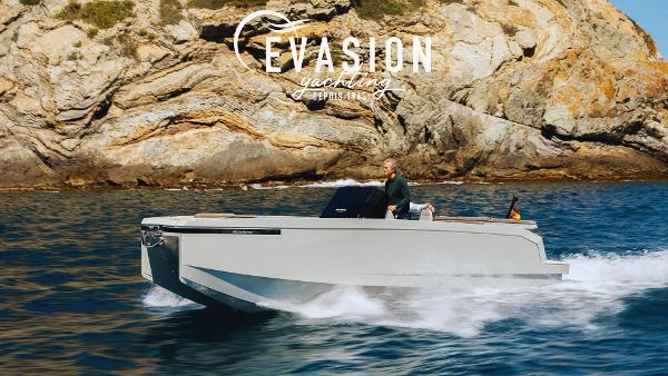 De Antonio Yachts E23 DAYBOAT ELECTRIQUE DE ANTONIO E23
