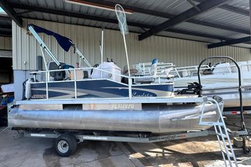 2011 Weeres Cadet Fish 16
