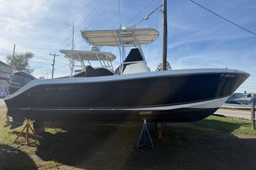 2013 Cobia 237 Center Console