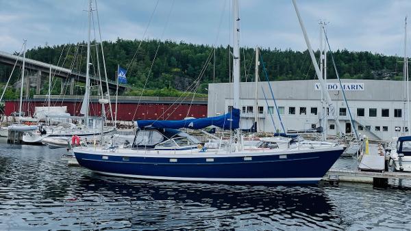Hallberg-Rassy 49