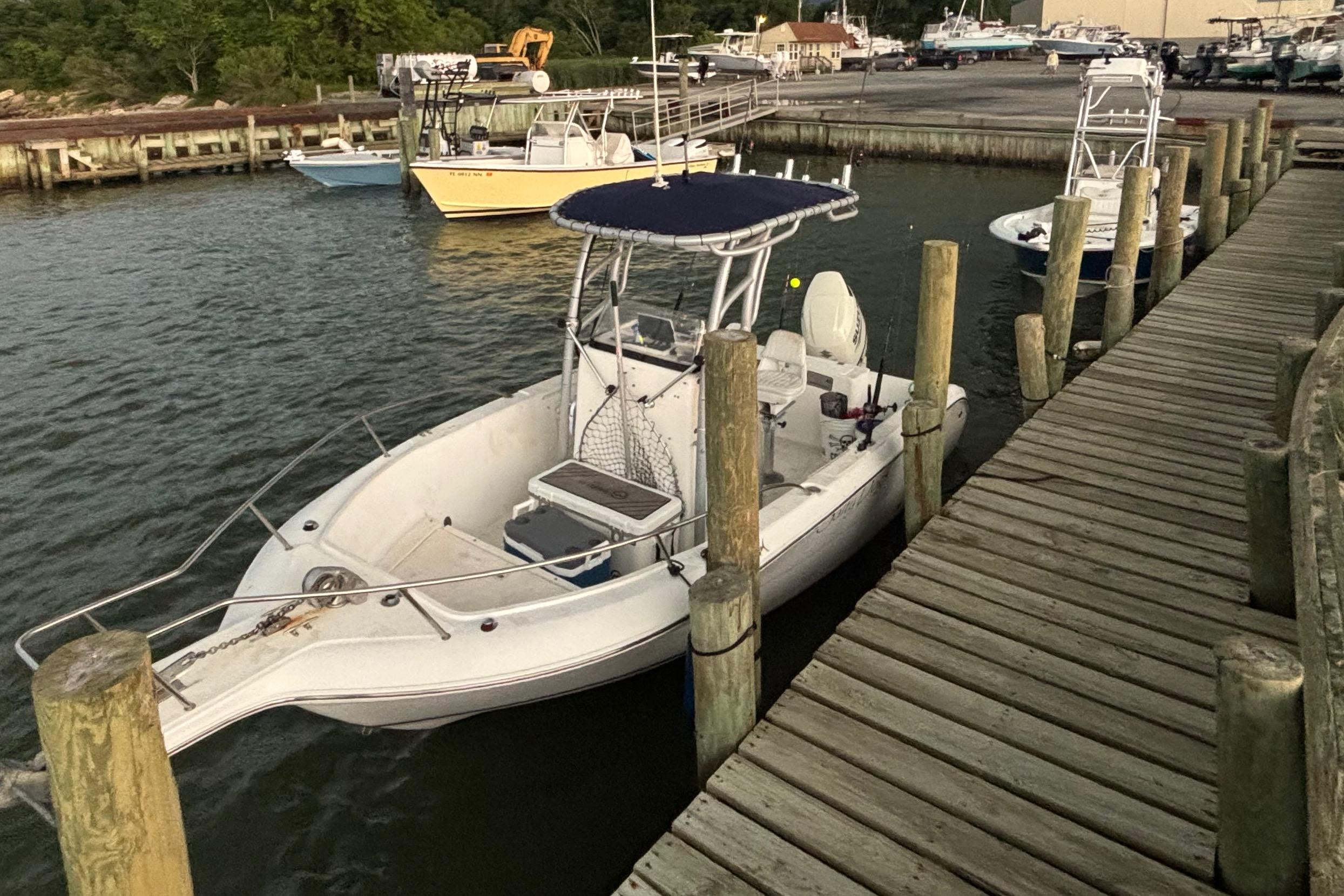 2004 Sea Fox 217 Center Console