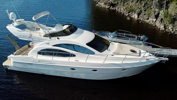 2009 Azimut 42E