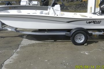 2024 Mako Pro Skiff 15 CC
