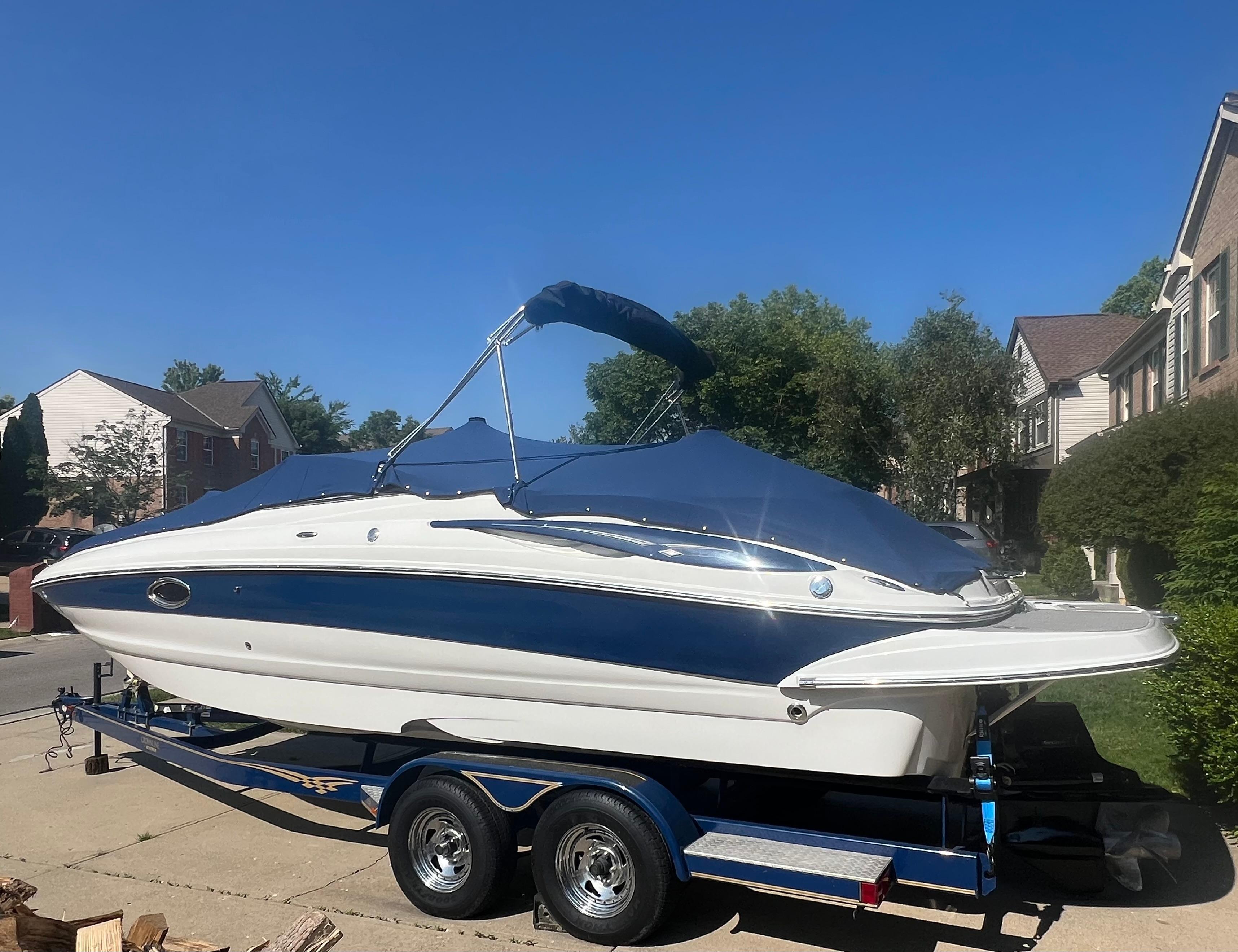 2006 Crownline 252 EX
