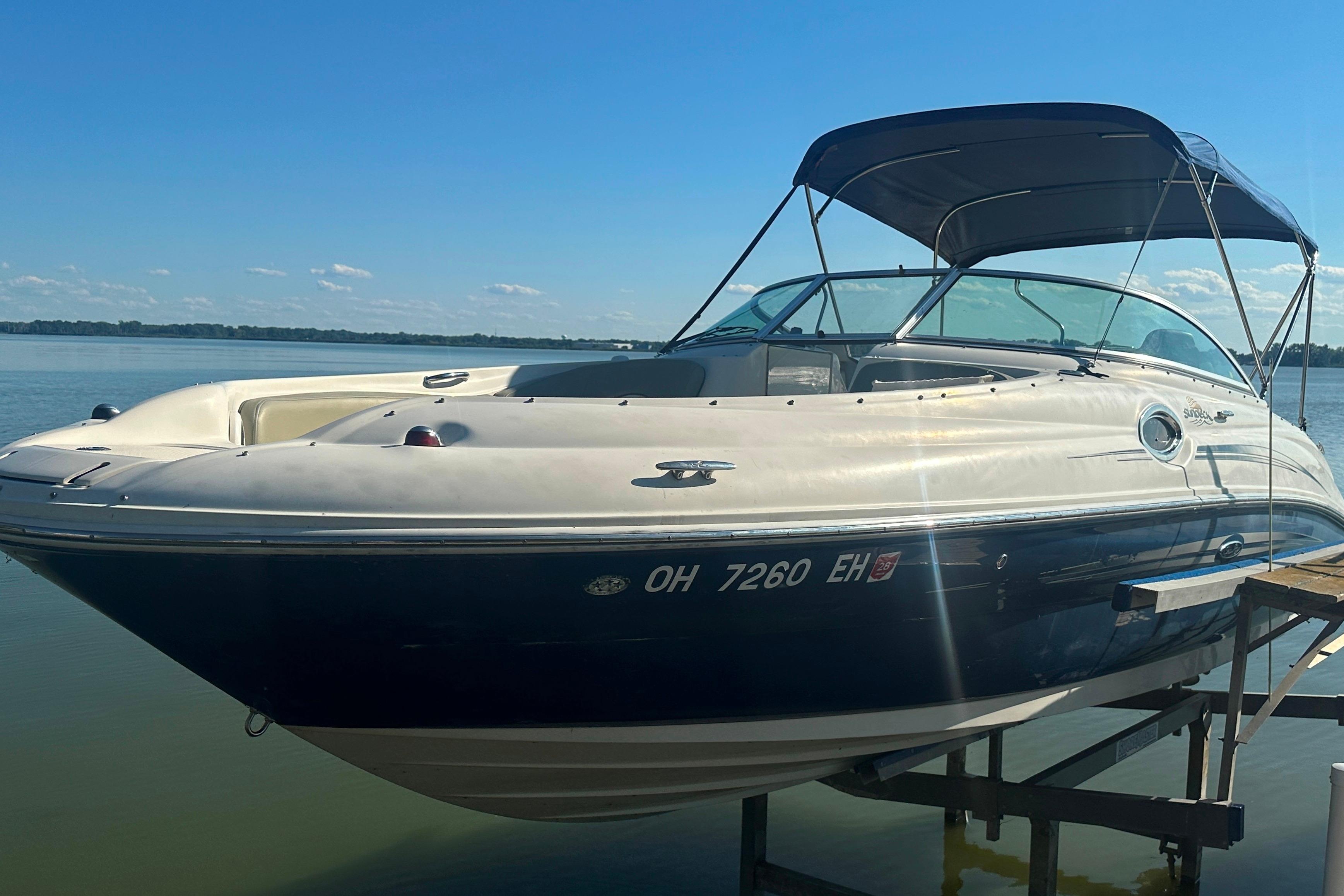 2007 Sea Ray 240 Sundeck
