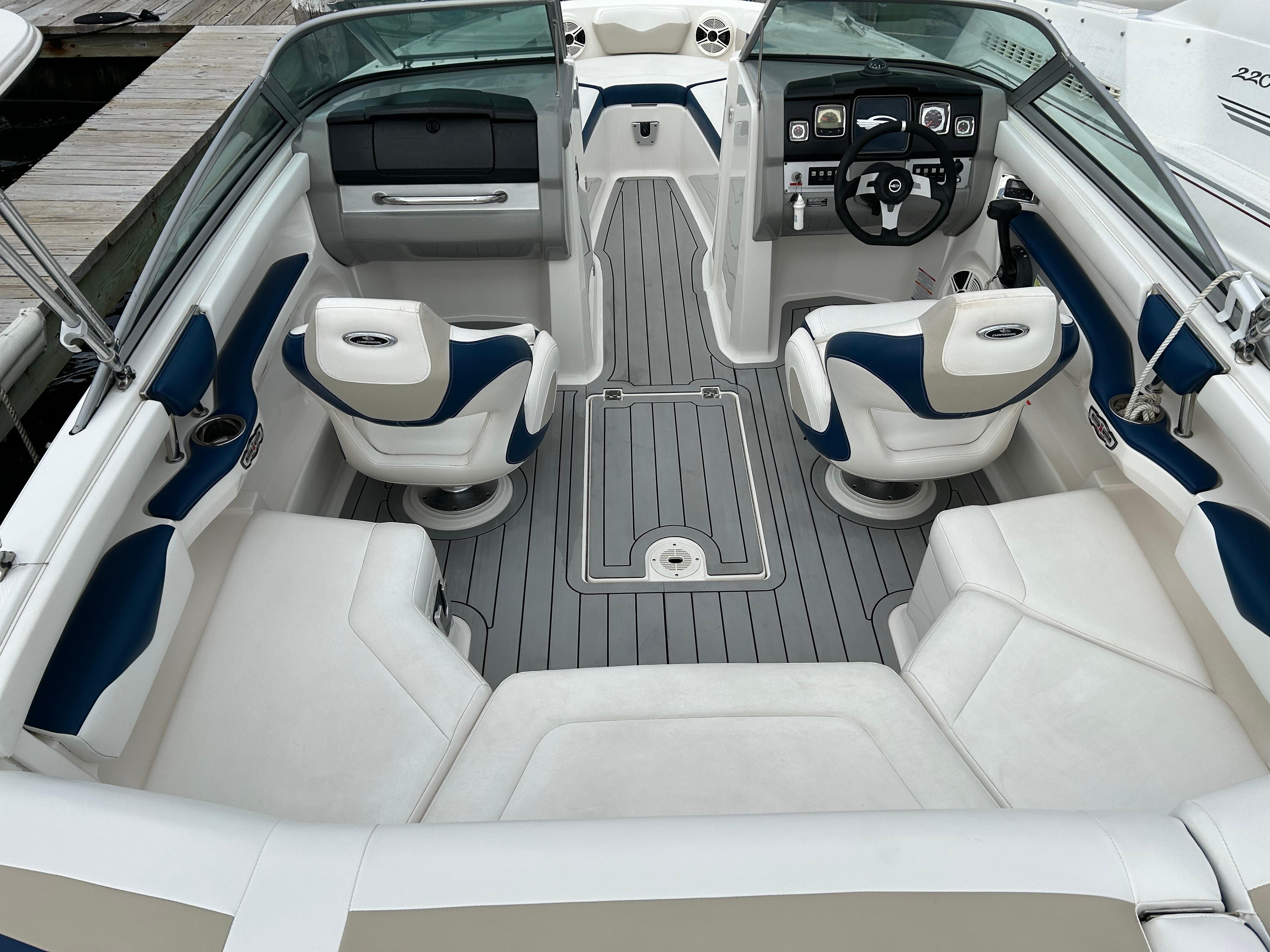 2009 Chaparral 216 SSi Wide Tech