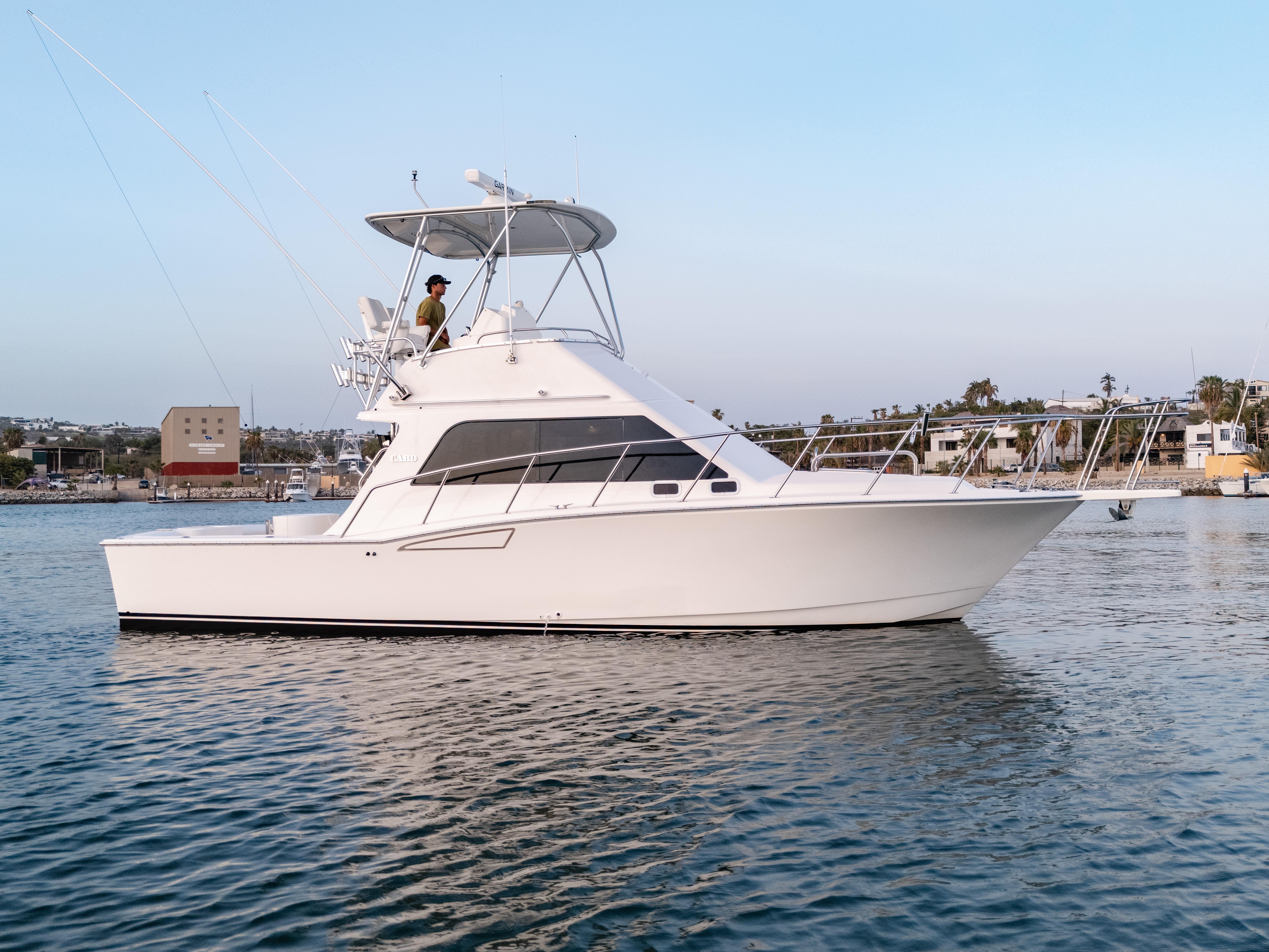 2002 Cabo 35 Flybridge