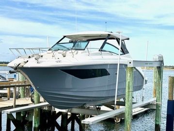 2022 Sea Ray Sundancer 320