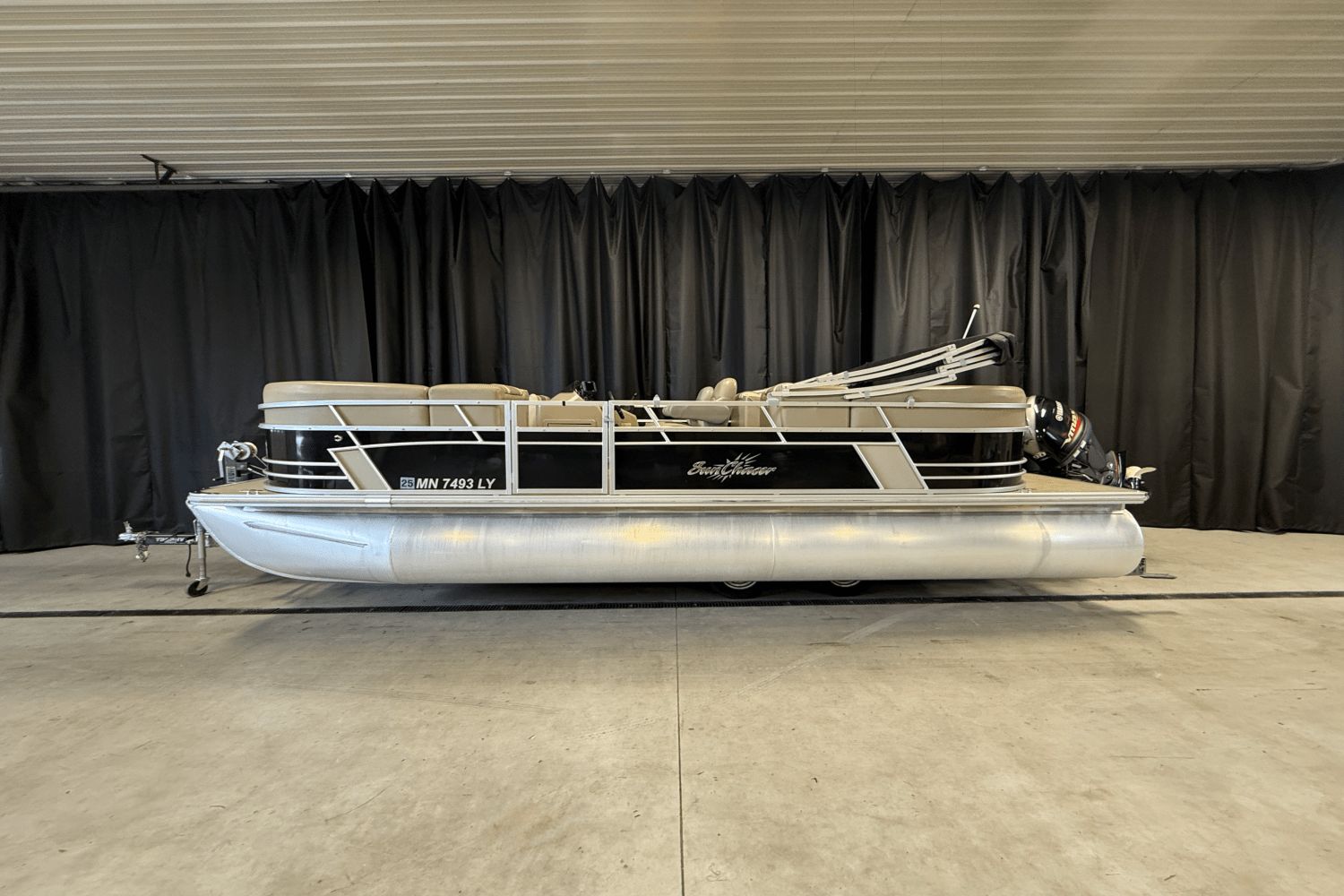 2019 Smoker Craft SUNCHASER GENEVA22LD