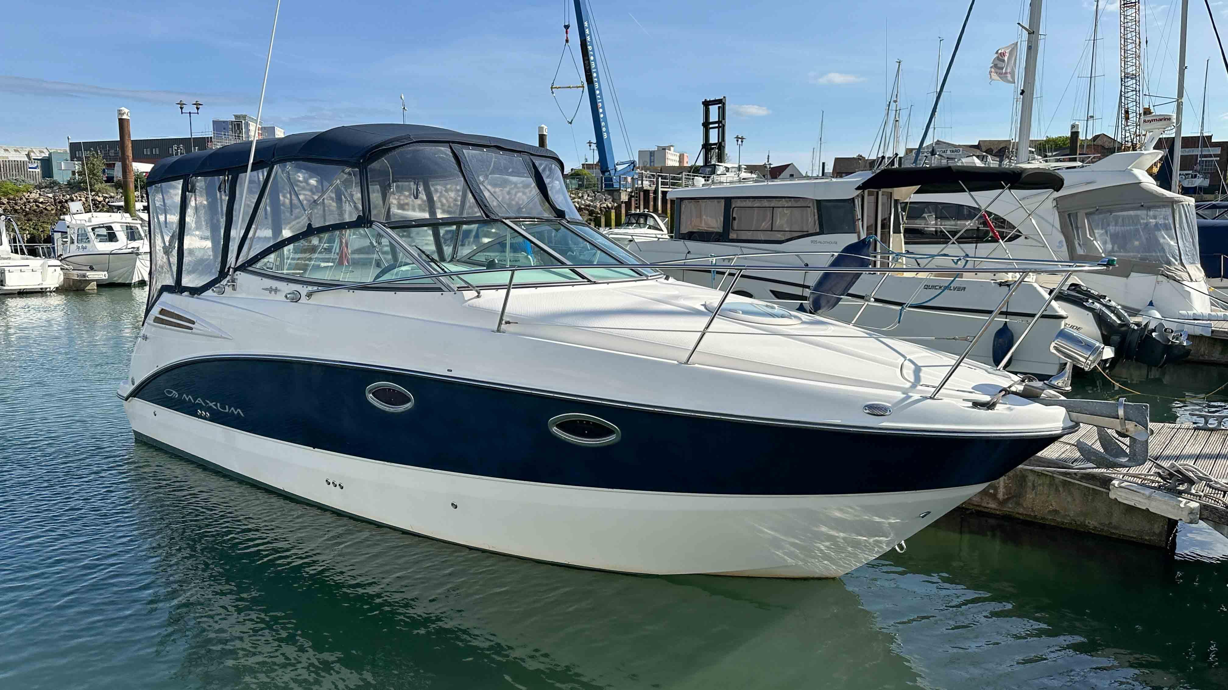 2008 Maxum 2700 SE
