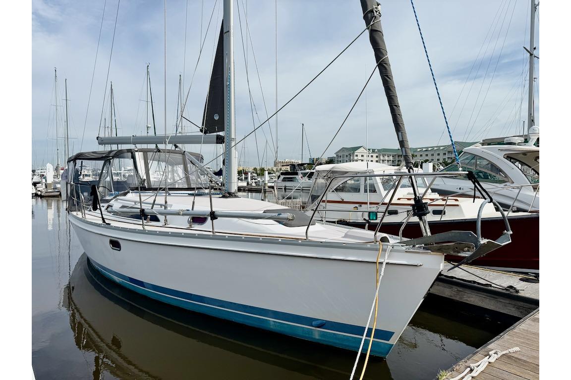 2011 Catalina 355