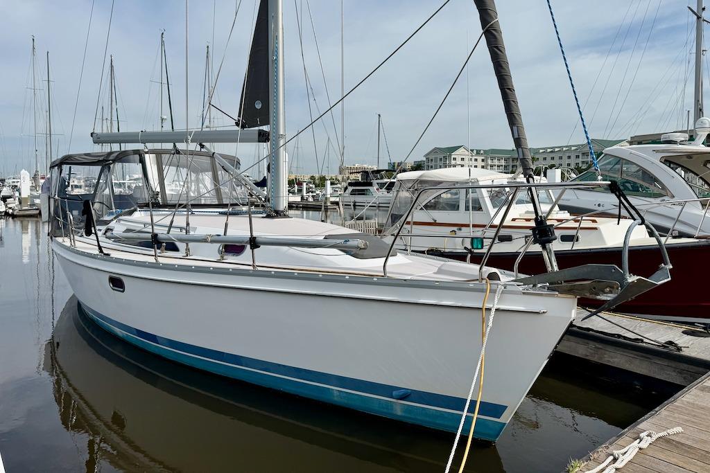 2011 Catalina 355