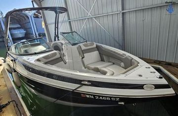 2022 Crownline 260 XXS