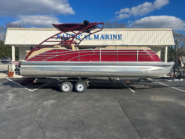 2015 Bennington 2575 QCW I/O
