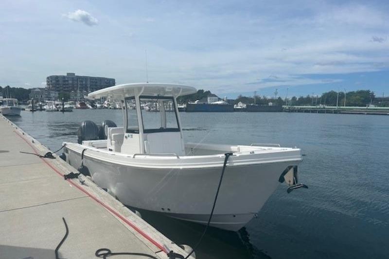 2025 Parker 2900 Center Console