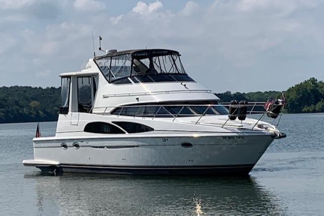 2005 Carver 444 Cockpit Motor Yacht