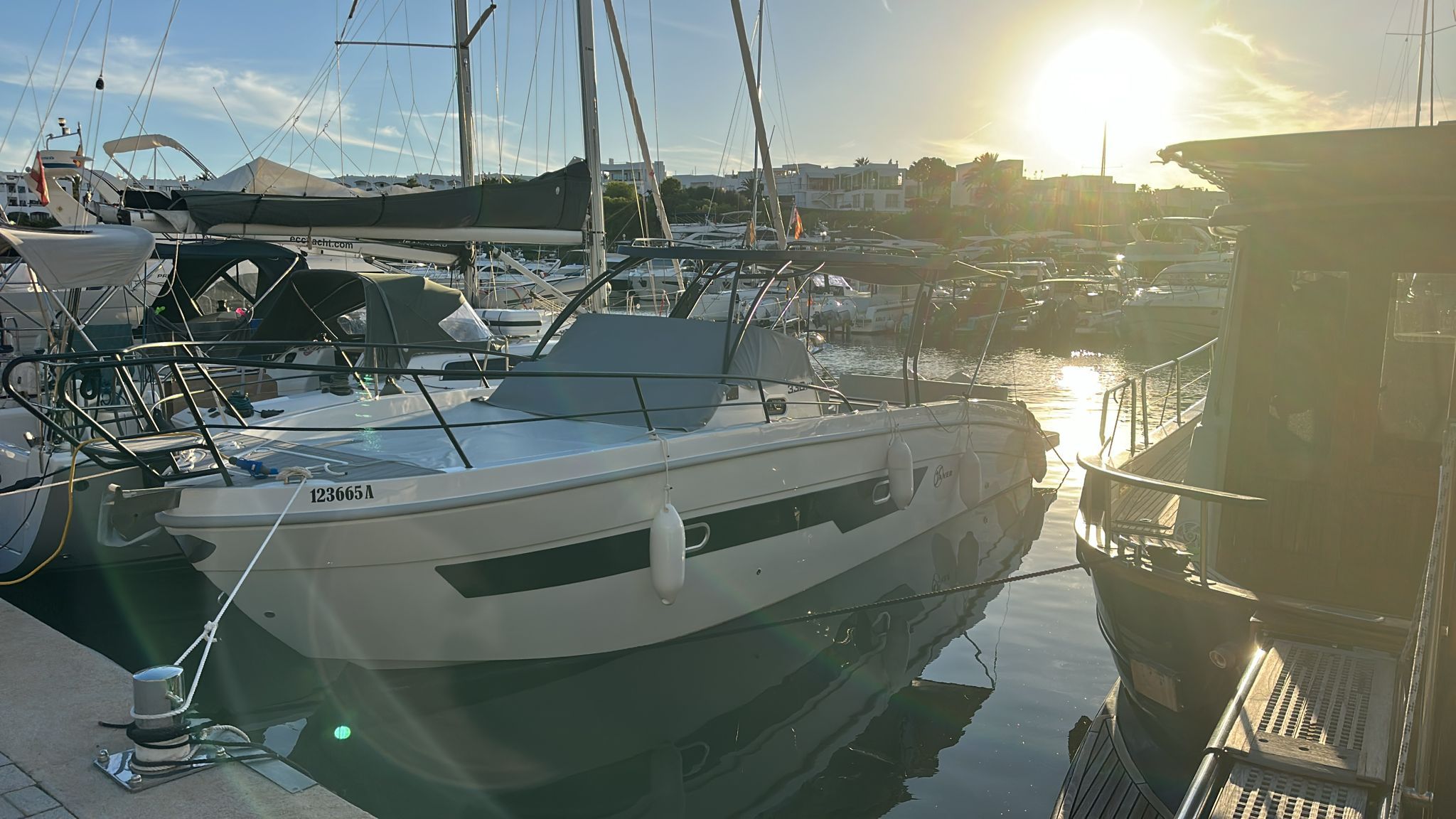 2025 Saver 330 WA