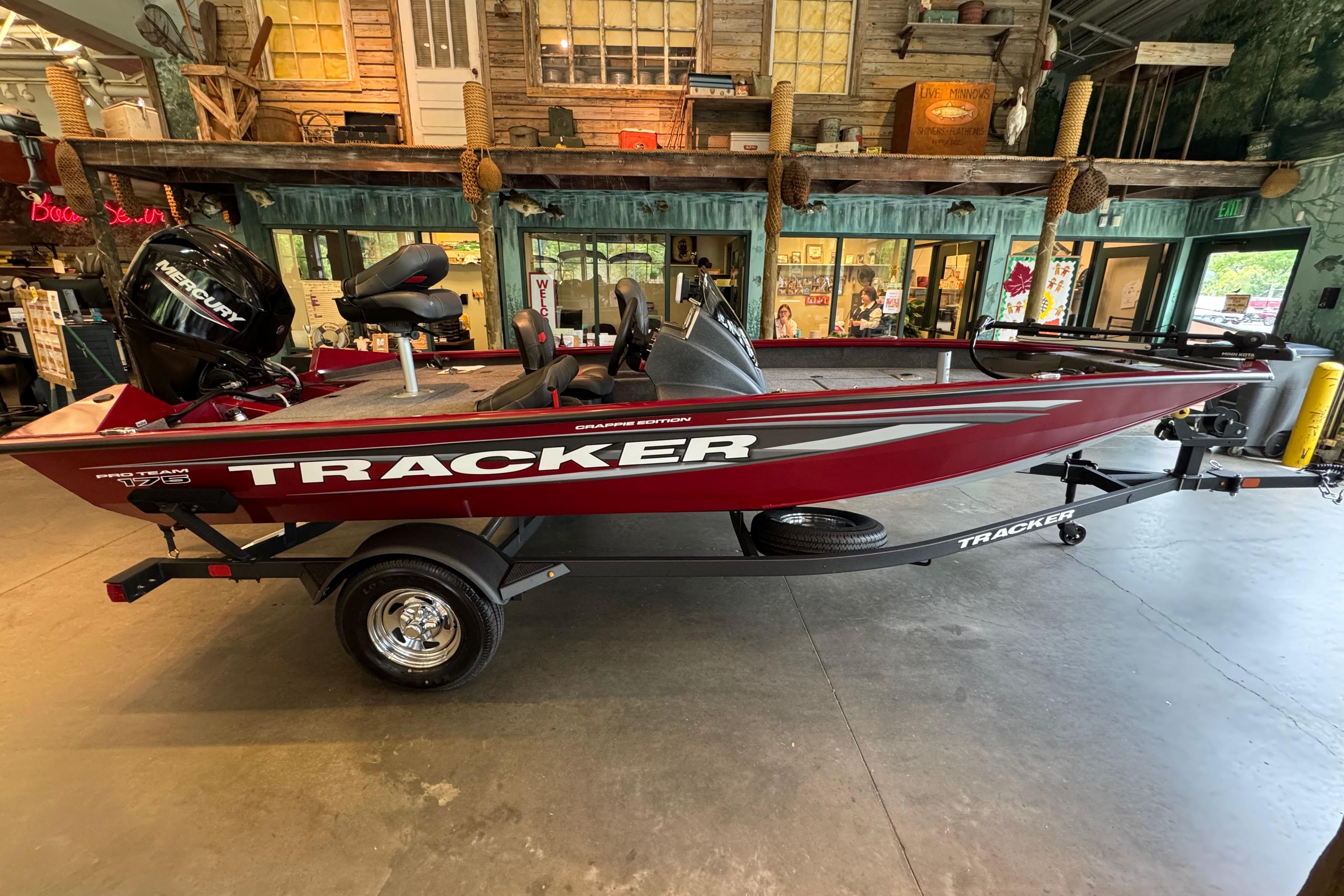 2025 Tracker Pro Team 175 Crappie Edition